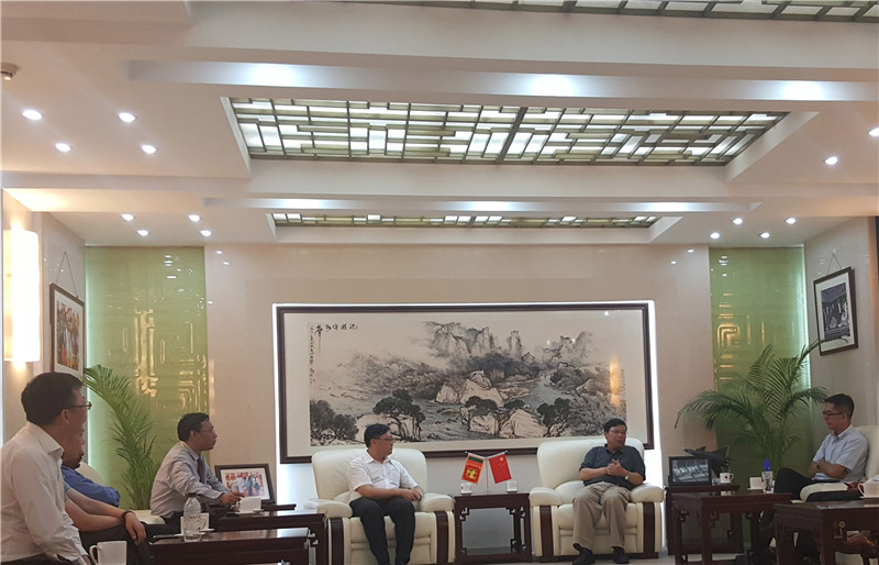 The Chinese Ambassador in Sri Lanka received the delegation group of MNE cordially